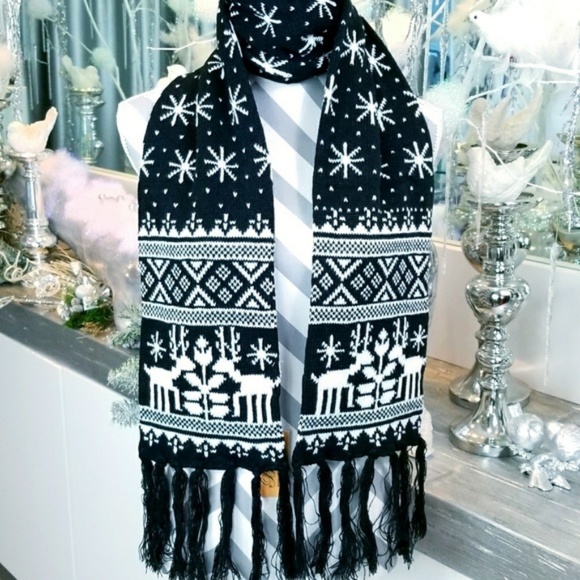 WINTER SCARF WITH FRINGE - Picture 2 of 3